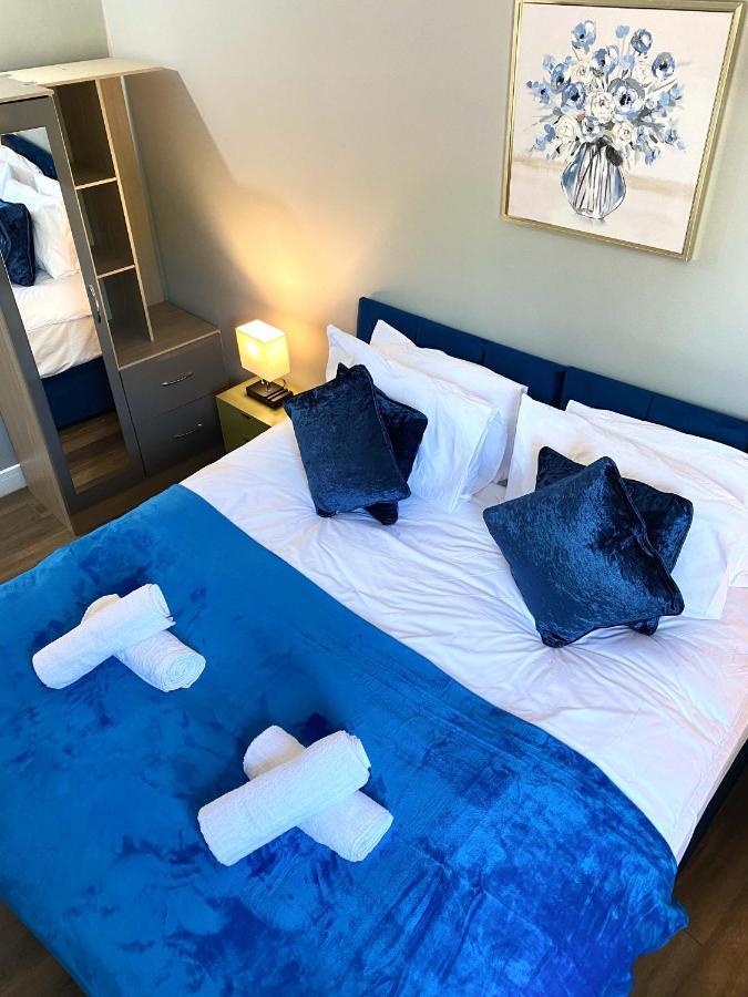 Апартаменты 2 Bed Town Centre Nr Theatre Free Park Wi-Fi & Garden Эйлсбери Экстерьер фото